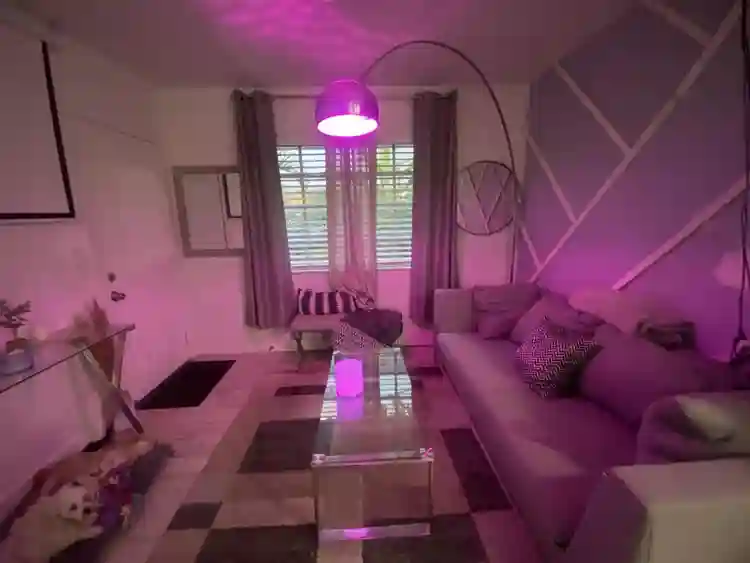 Shared Studio in middle of SoBe!