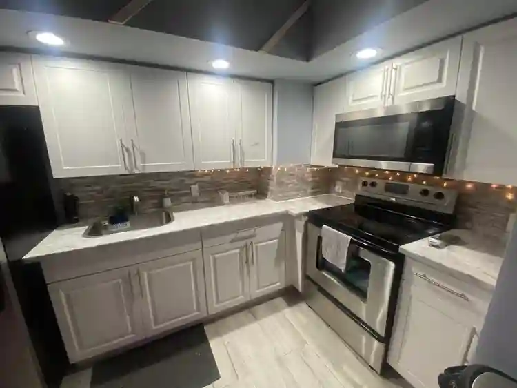 Shared Studio in middle of SoBe!