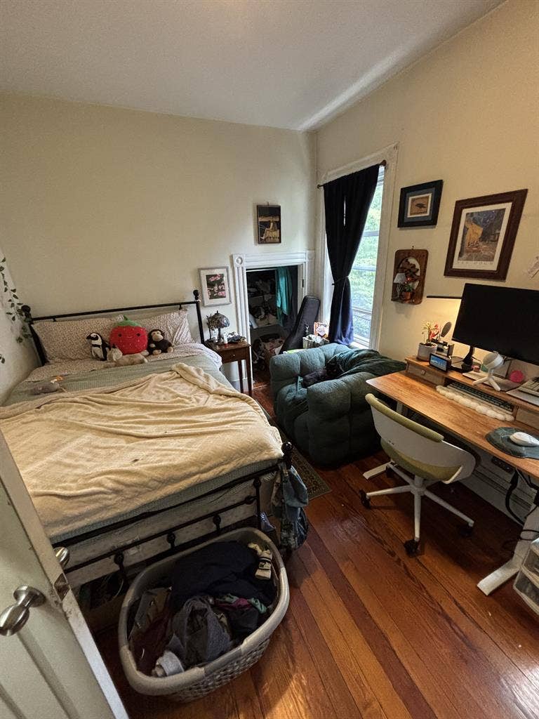 Female only. Room in Brookline.