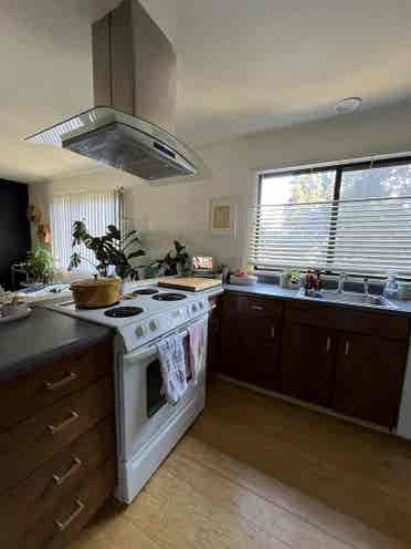 Furnished Room near L&C and OHSU
