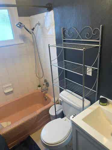 Furnished Room in NE ABQ - July 1st