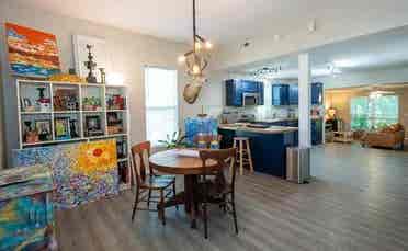 New Listing - 2nd Floor Space