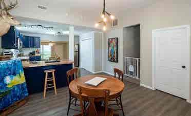 New Listing - 2nd Floor Space