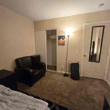 Looking for roommate in SE Vegas!