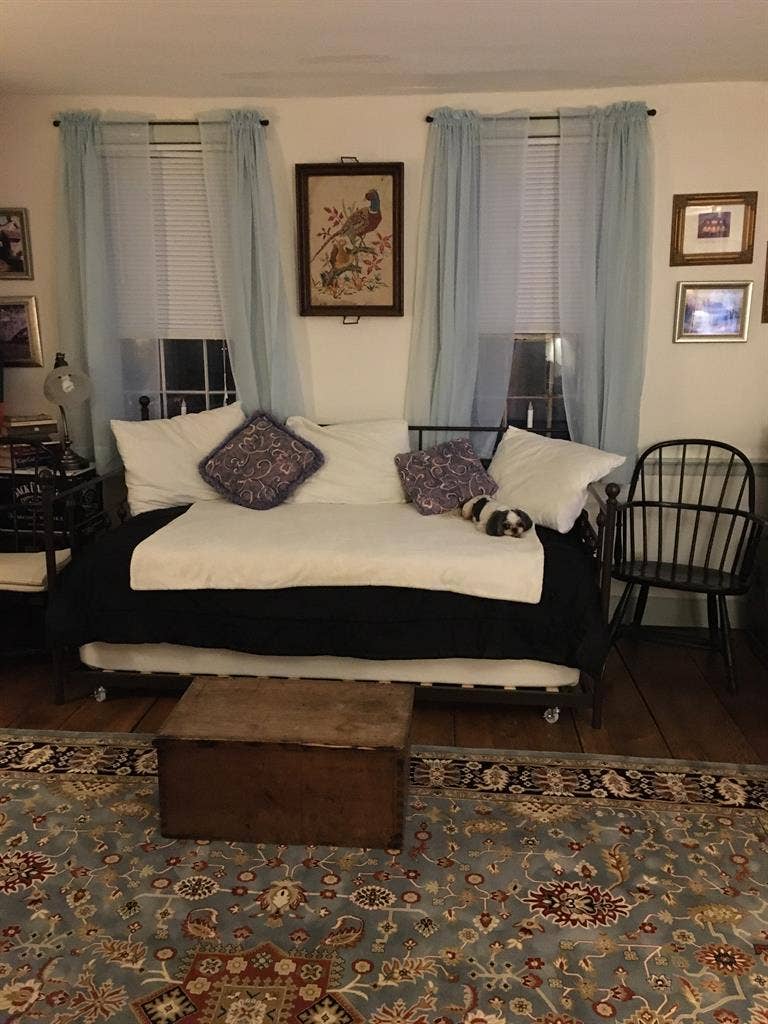 Furnished rm-share bath w/one other