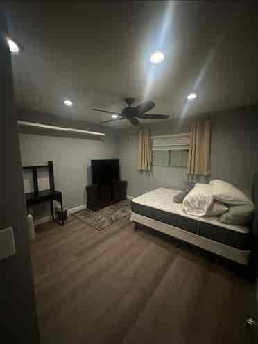 Furnished room in condo in Encino