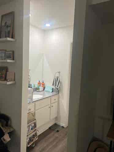Private room and bath in Costa Mesa