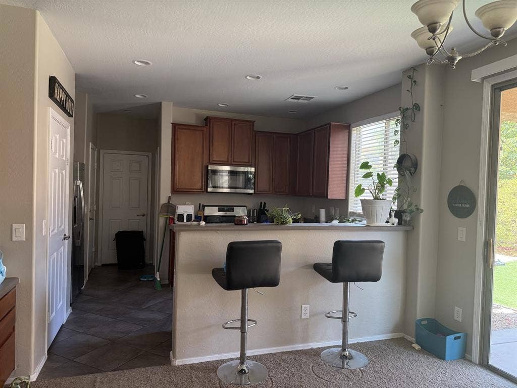 Room for rent in Gilbert house