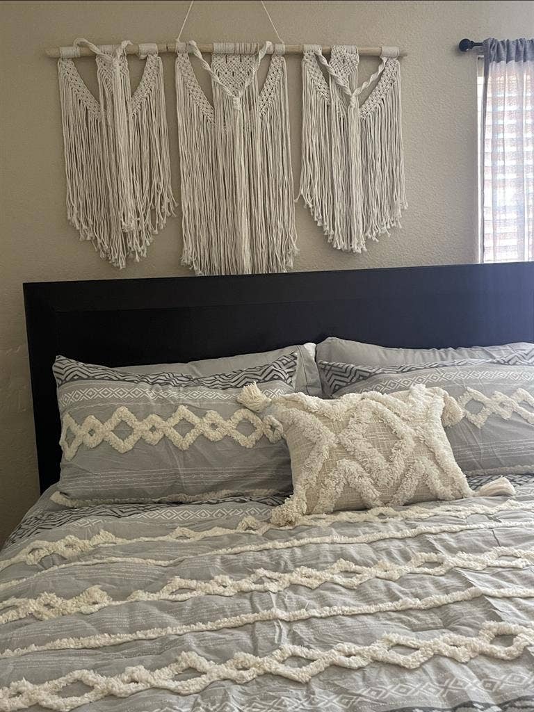 Room available in Redlands August 1