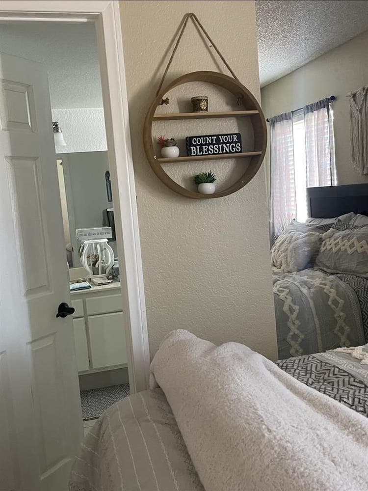 Room available in Redlands August 1