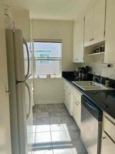 Sublet for single female occupantt