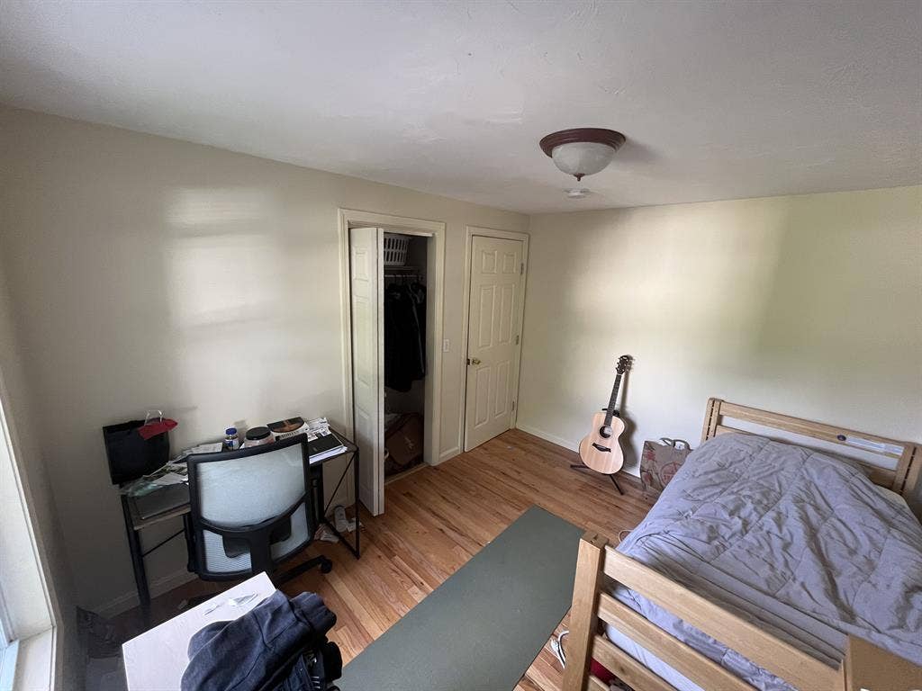 Looking for roommate - July 1st