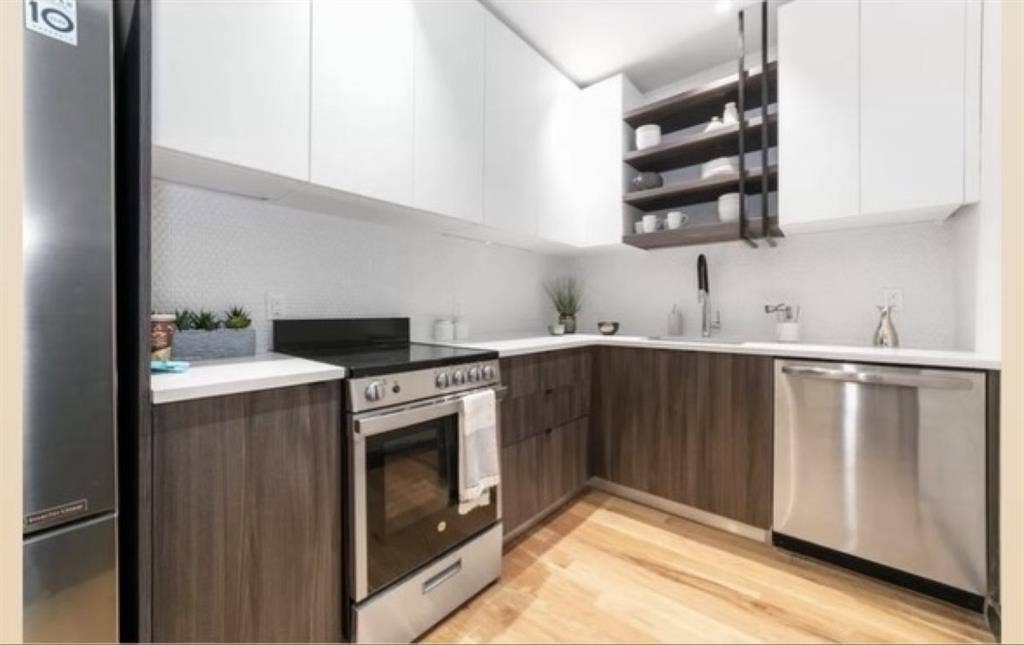 1BD AVAILABLE JULY 1st! In Bushwick