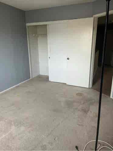 Room in Laid-Back Home-FEMALES ONLY