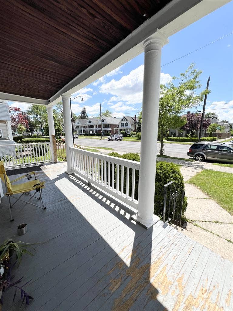 1 room for rent on New Scotland Ave