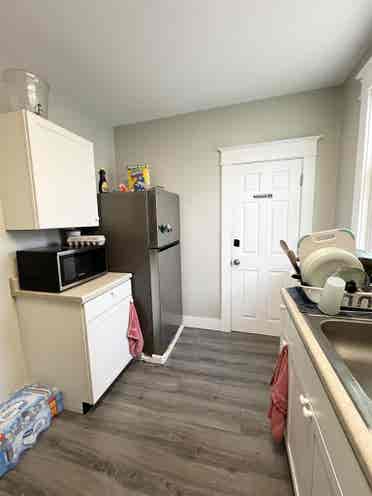 1 room for rent on New Scotland Ave