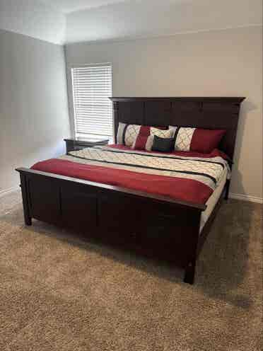 Rooms For Rent In  House