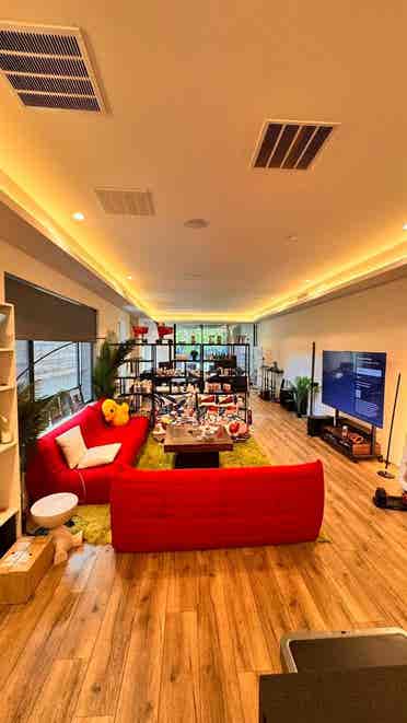 Huge Beverly hills house