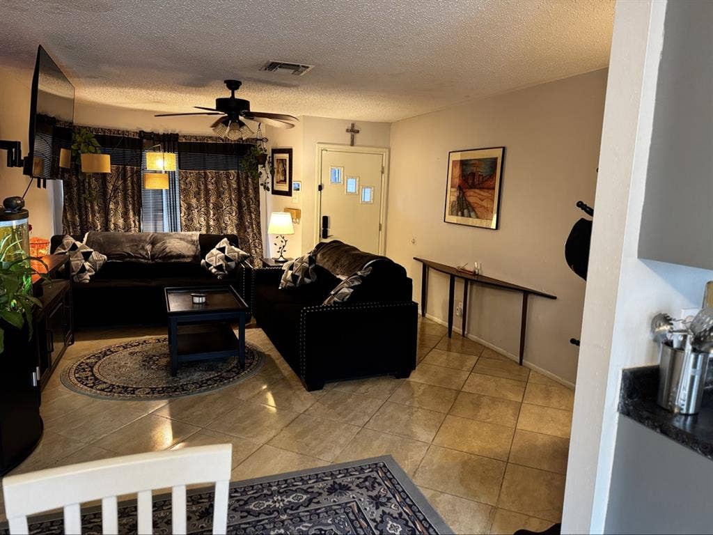Cozy Room All Bills Included