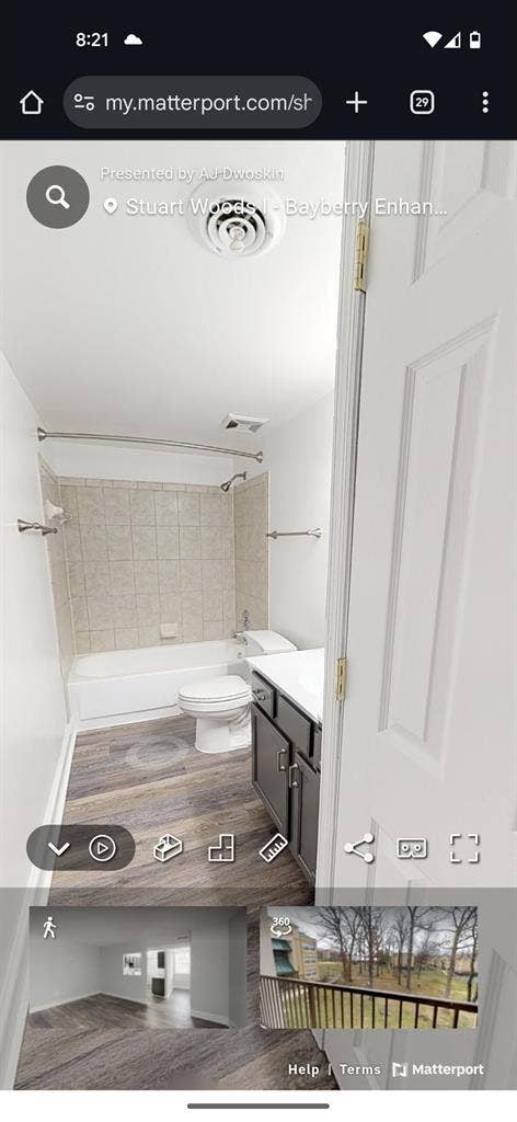 Share an Apartment