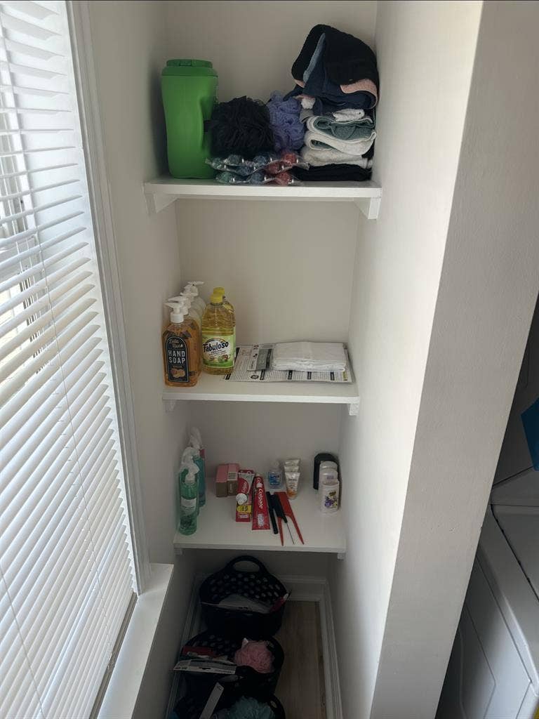 Room for rent- Read Read Read!!!