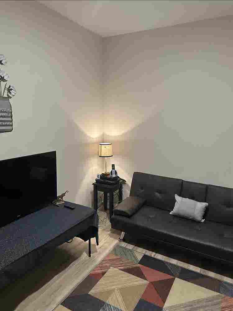 Room for rent- Read Read Read!!!