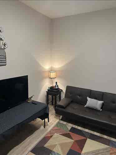 Room for rent- Read Read Read!!!