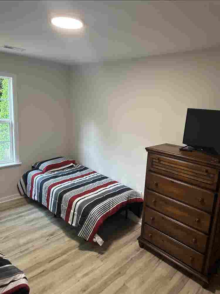 Room for rent- Read Read Read!!!