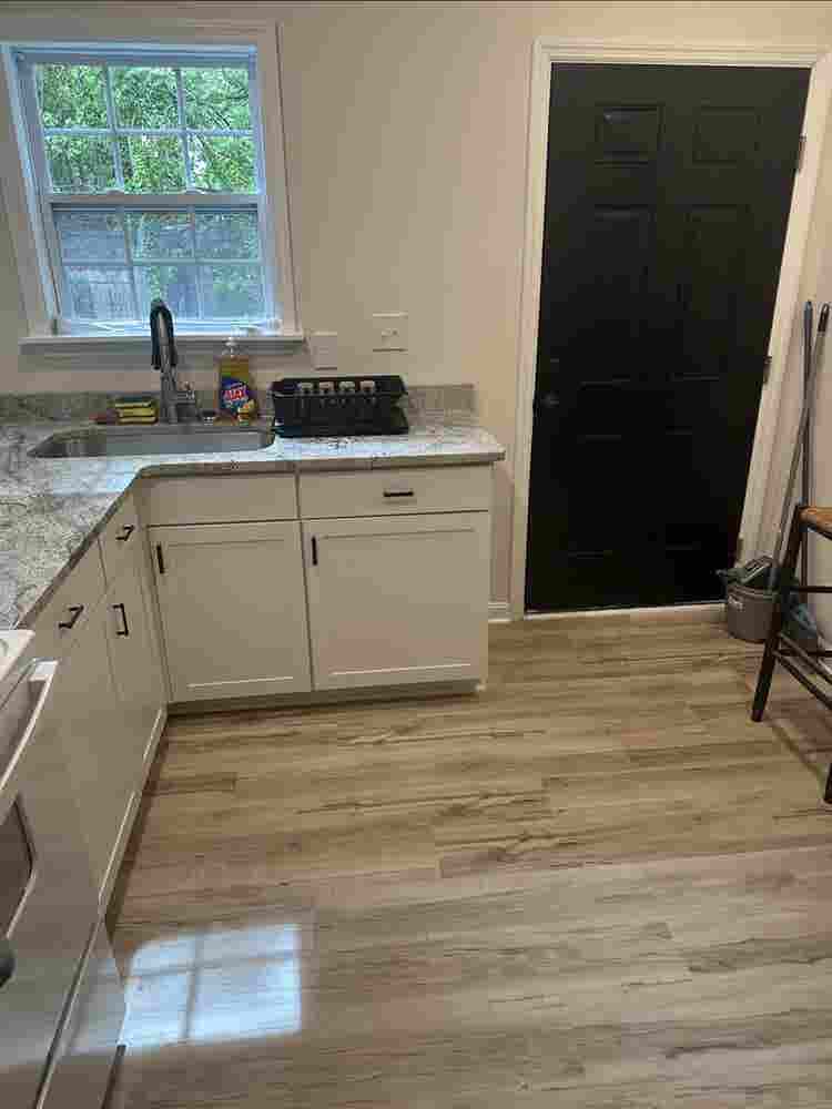Room for rent- Read Read Read!!!
