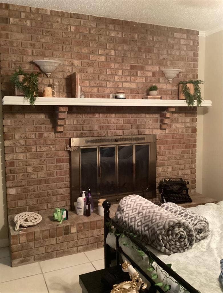 Private Room in Quiet Area