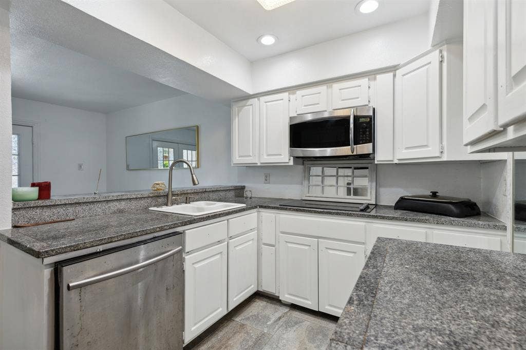 Luxury Zen in Addison – Exec Asst.