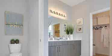 I RENT FURNISHED ROOMS