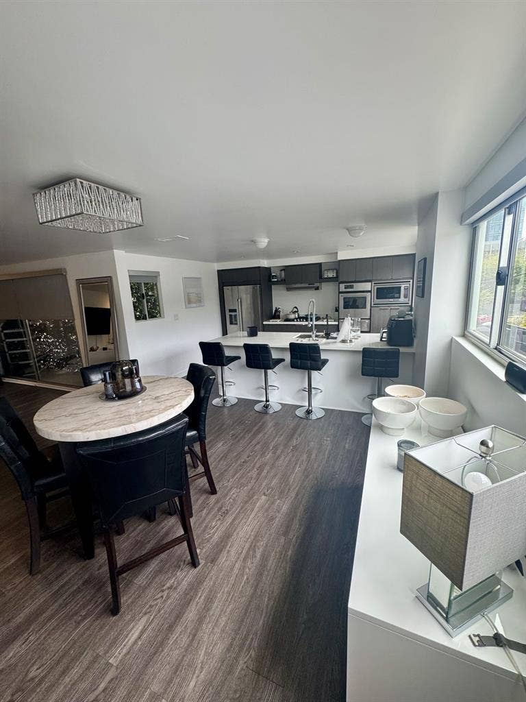 Offering room in Beverly Hills