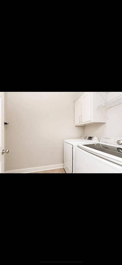 iso female roommate