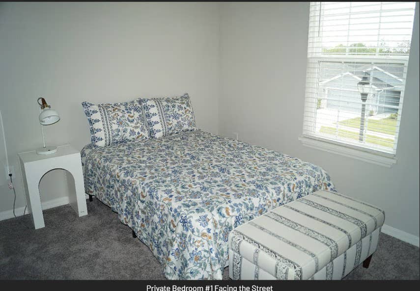 Private bedroom for rent.