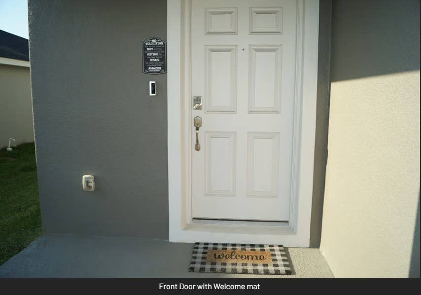 Private bedroom for rent.