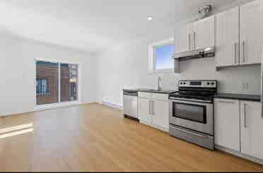 3 bedrooms on The Plateau