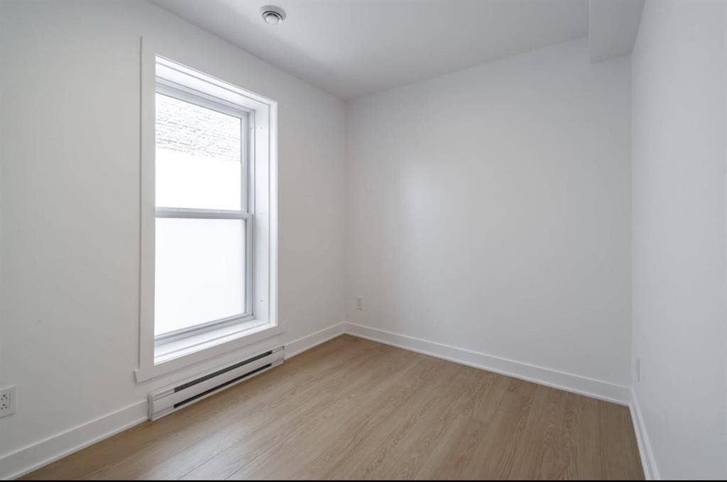 3 bedrooms on The Plateau