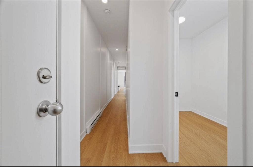 3 bedrooms on The Plateau
