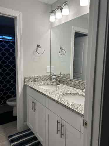 Room with Private Bathroomm
