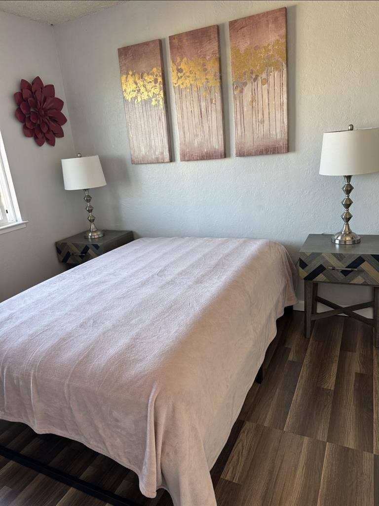 Room for responsible & quiet Female