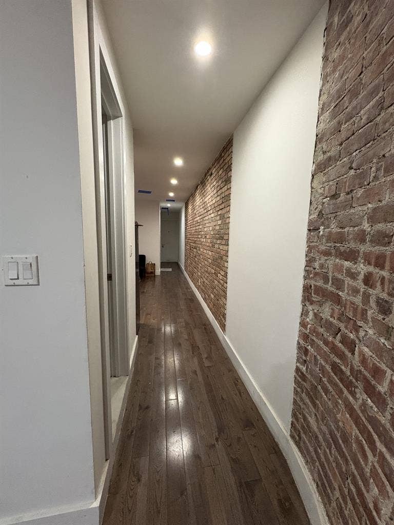 Beautiful Harlem space, bat