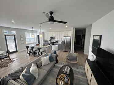 Hill Apartments