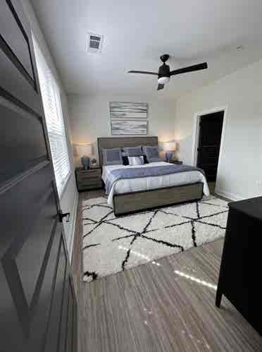Hill Apartments