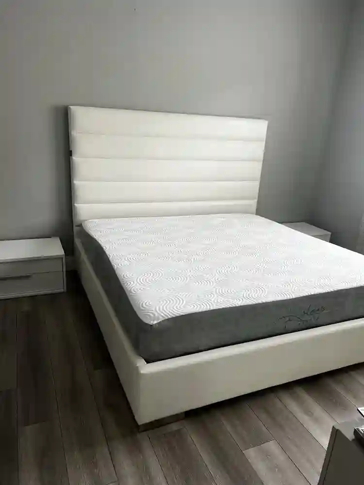 Furnished Room W/Bath