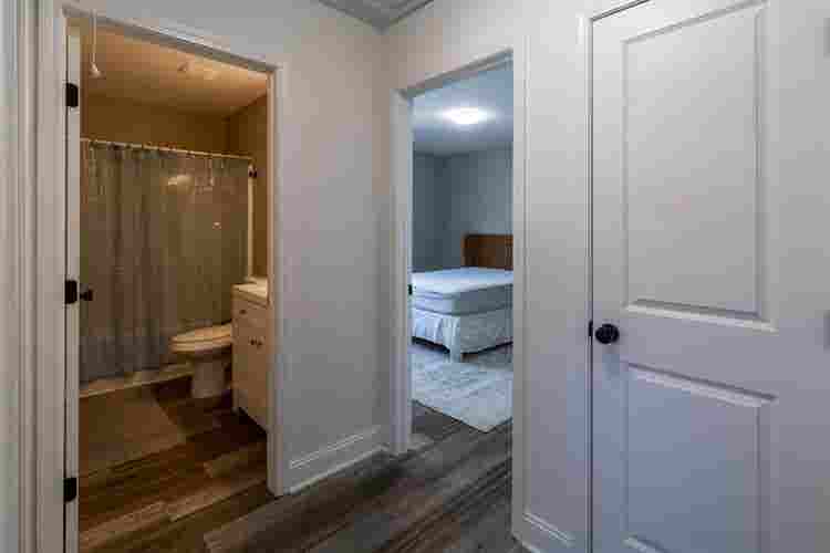 Cozy Furnished Room for Female