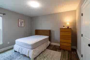 Cozy Furnished Room for Female