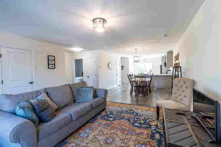 Cozy Furnished Room for Female