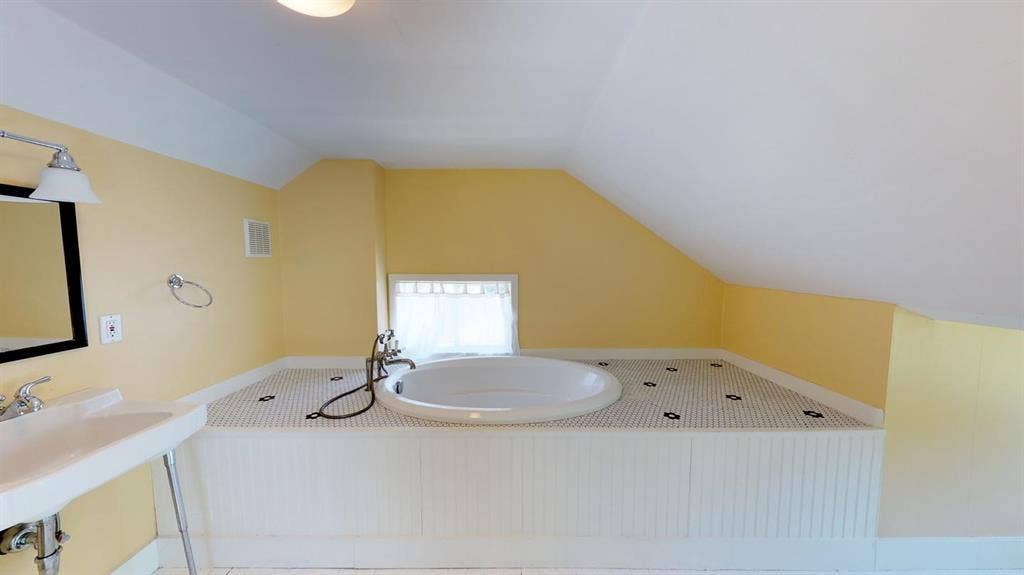 1 BR in Portland