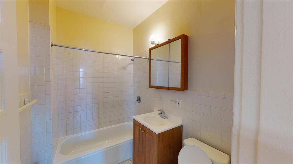 1 BR in Boston